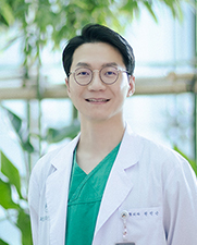 권진근님의 목록 이미지입니다.